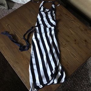 Alice and Olivia 💕Wrap Halter Sweater Dress🔥